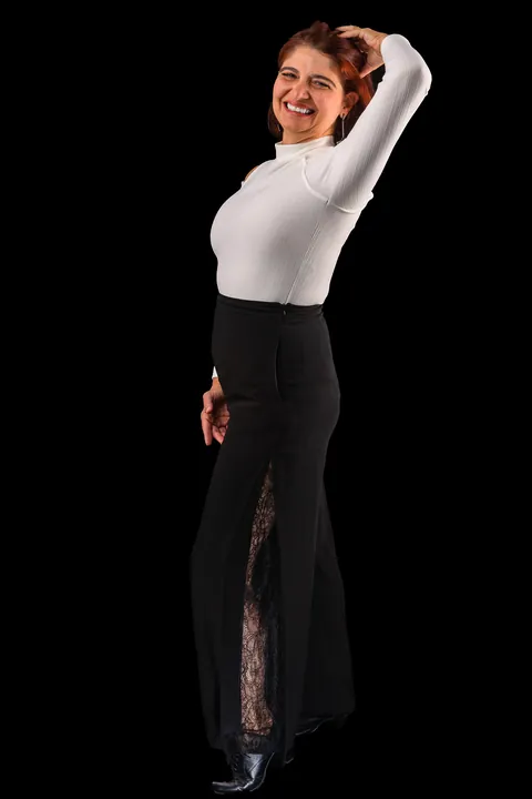 Retrato de corpo inteiro de Ana Paula Pedrosa
